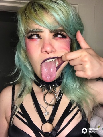 first time trying a fishhook pose <3 what do you think?