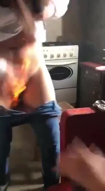 trying the firey haircut on pubes?
