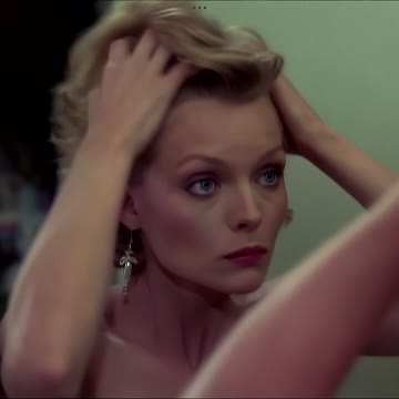 michelle pfeiffer - beautiful naked plot in into the night (1985)