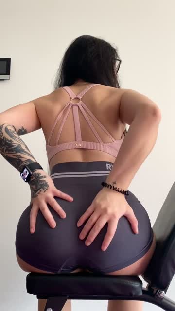 rate my booty size from 1-10