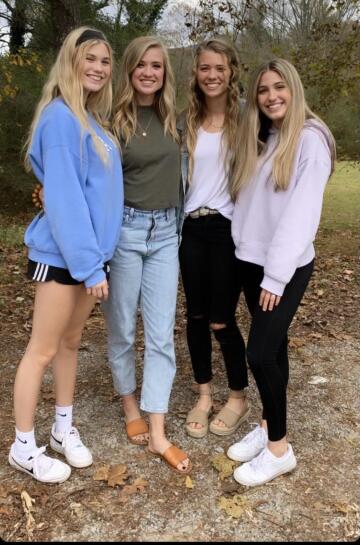 the hottest girls in the family (18,25,21,19)