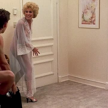 leslie easterbrook- private resort (1985)