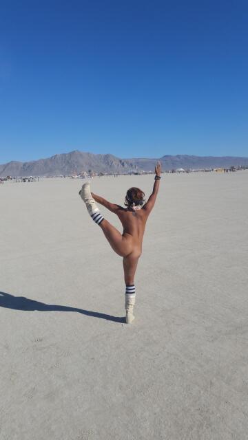 don't try this during a dust storm unless you want to be cleaning your 😼 for months