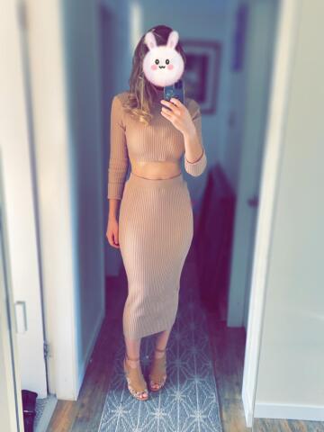 rate my tight skirt set?