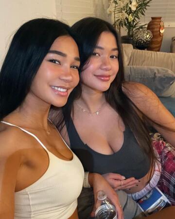 mom and daughter