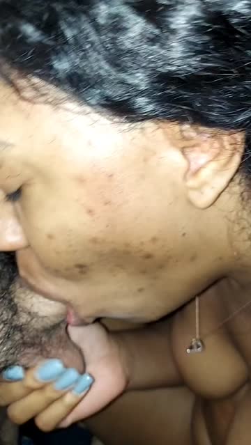 i like to swallow this cock message me full videos available