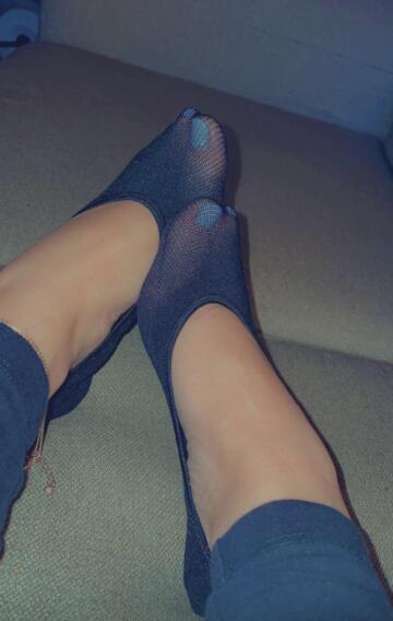 i love when my girl wears these socks 🤤🥵👀