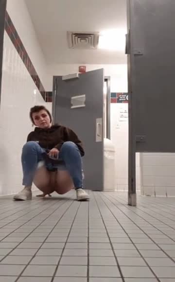 watch me piss on the bathroom floor at work again.. (f)