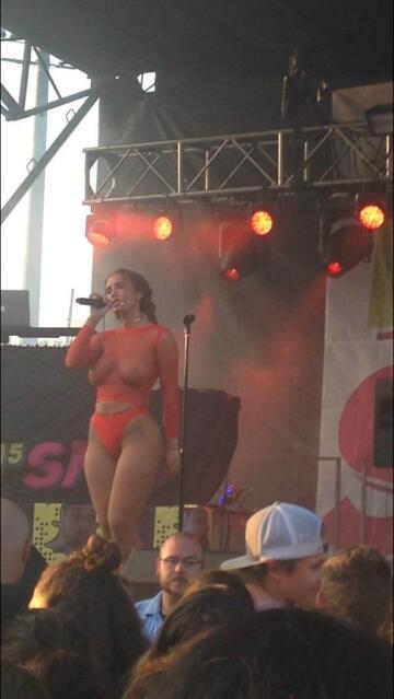 niykee heaton