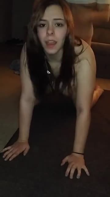 i find this girl attractive.