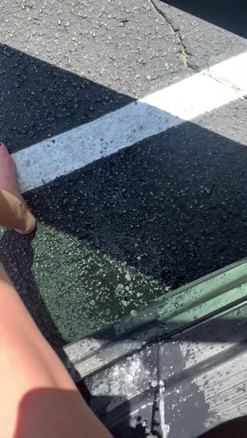 yep, that’s me pissing in the parking lot of the hair salon and tossing my tampon