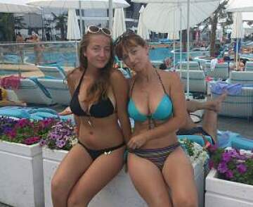 daughter (29) and mother (52)
