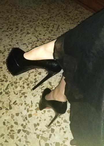 other pair!!, with my long dress,super sexy, super high😍