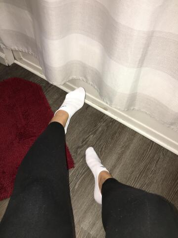 who knew ankle socks could be sexy too? 🤪