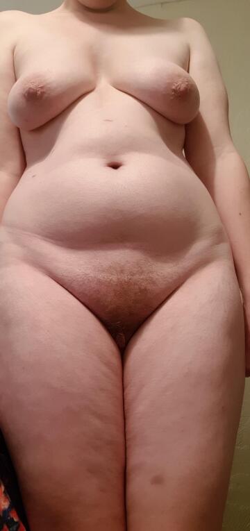 f38. 170lbs. 5ft 7. felt kinda ashamed of all the weight i've put on but it's difficult to lose it.