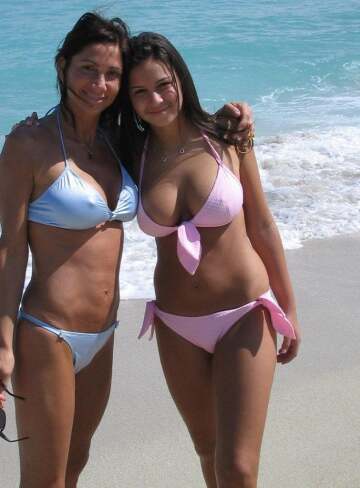 both have killer bikini bods, but if you had to choose, blue(mom) or pink(daughter)?