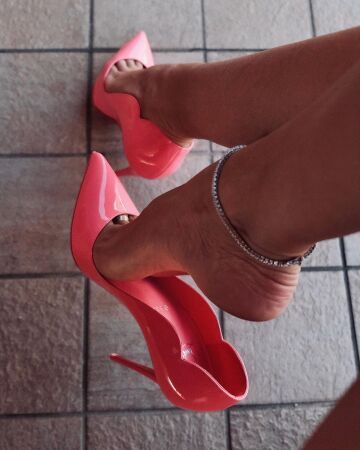 heels, heel pop & arch