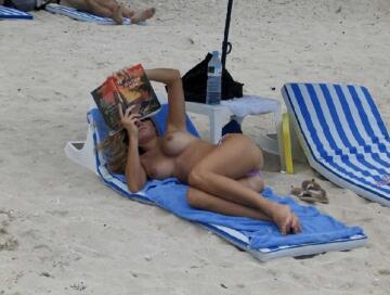 harry potter is best read topless