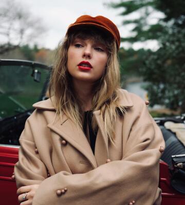 “do you like my bright red lipstick? it’s a huge hit among all the guys at the club. they like it when it leaves a sexy red ring around the base of their cocks. imagine how it gets there…” - taylor swift