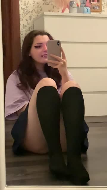 hi 😊 would you like to fuck a vampire girl?