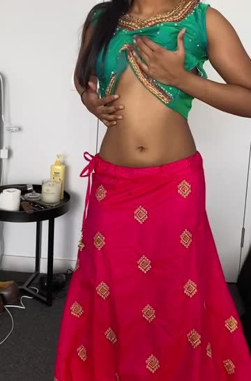 i felt so bad doing this after going to a family event in my indian clothes [f] 🤭🤭