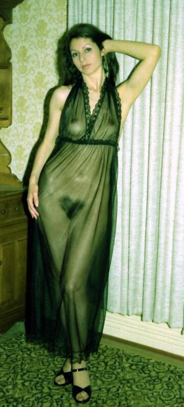 unknown..heart shape bush♥