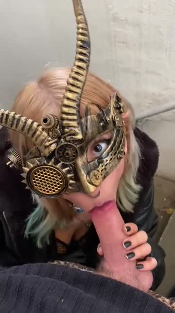 hey i‘m lucy, i‘m an 18 y.o. school girl. can i suck your soul out? 👧🏼