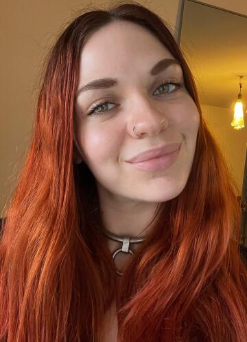 simple selfie with my collar 💍