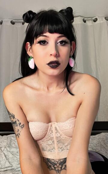 black lipstick and smol tiddies🍓🍓