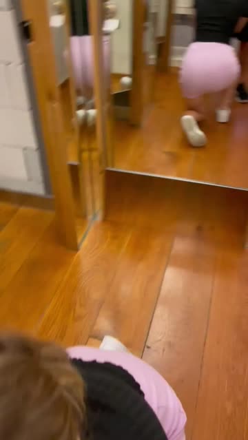 blowjob in the fitting room from the sales assistant