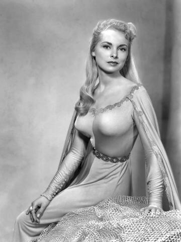 janet leigh / in costume for 'the black shield of falworth' - (1954)