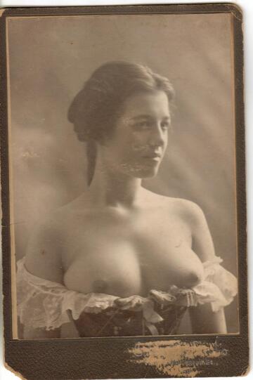 historic altboobworld : i love the old time fashion styles