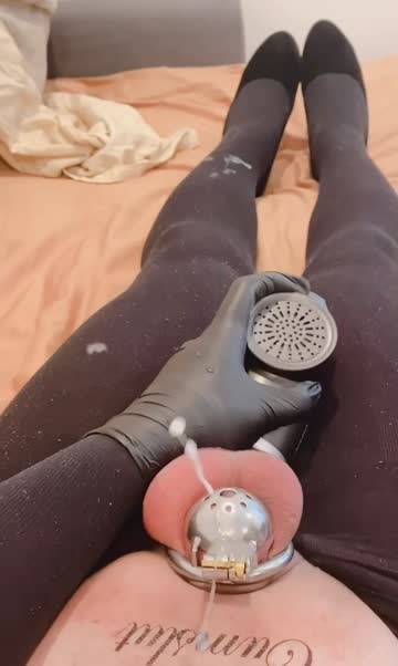 cumming like a good girl