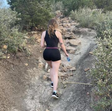 hiking does the body good! 💚
