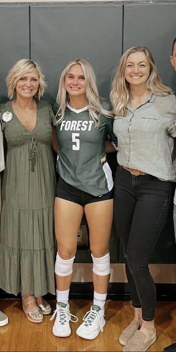 a sexy mom and her 2 beautiful daughters