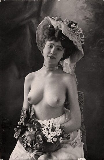 vintage nude with a fancy hat