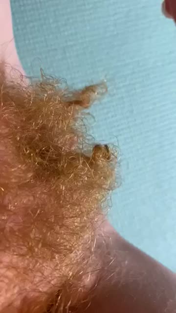 playing with my curls (;