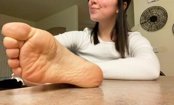 pov: you’re cooking me up something tasty while i relax my soles on our counter teasing you and enjoying the relaxation.