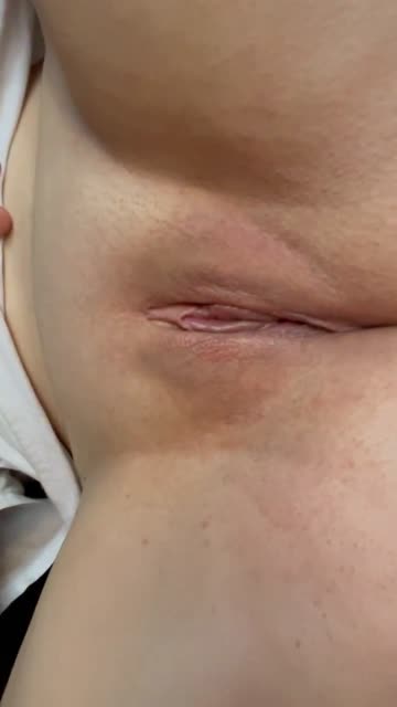 i’ll let you cum inside my pussy if you eat it first 😇