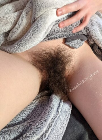 i want your cum in my pussy hair 😜