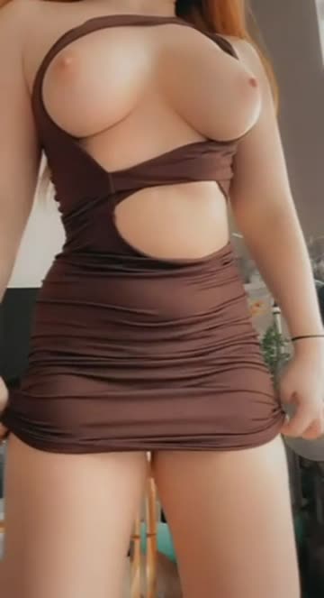 i’m a simple girl, i like getting my tits out in tight dresses