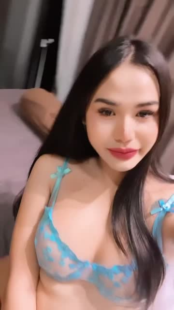 i saw no one sees my posts anymore so im just gonna say hi to those who sort by new, how are you? 😅