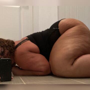 my bumpy thighs ☺️