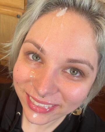 blonde facial