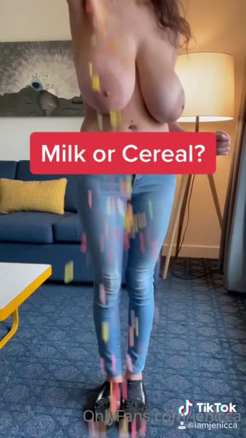 milk or cereal ?