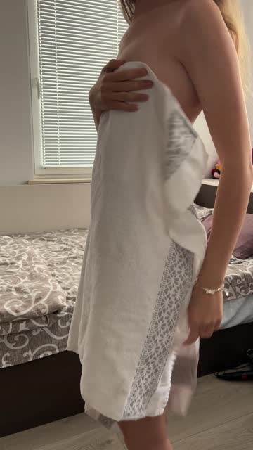 my body doesn't usually get much attention on nsfw subs, but i guess you guys appreciate it here :)