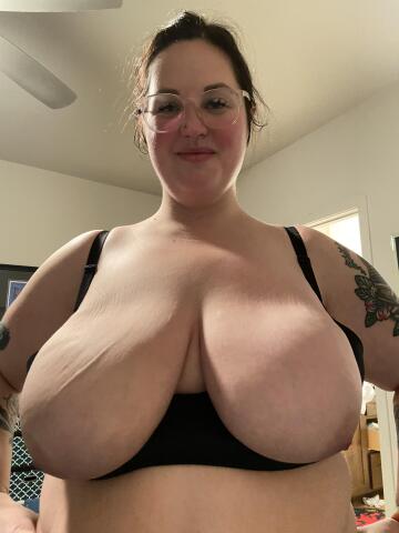 the big boob struggle is real.