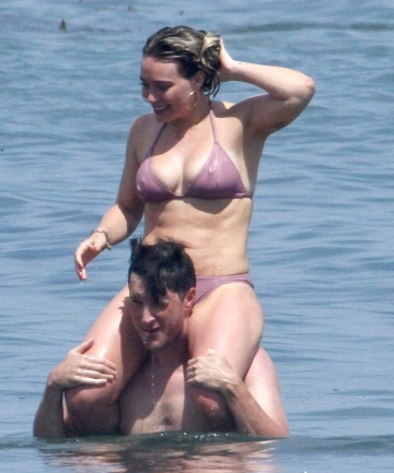 hilary duff and one lucky mf'er