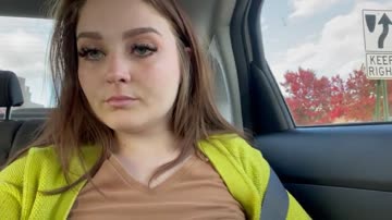 fun fact: i never wear a bra 🙈