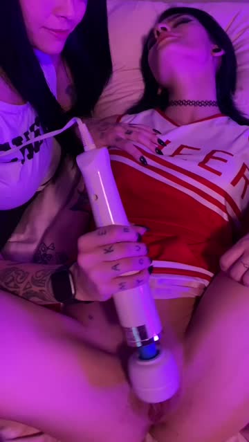 had bestie addicted to cumming before bed (oc)